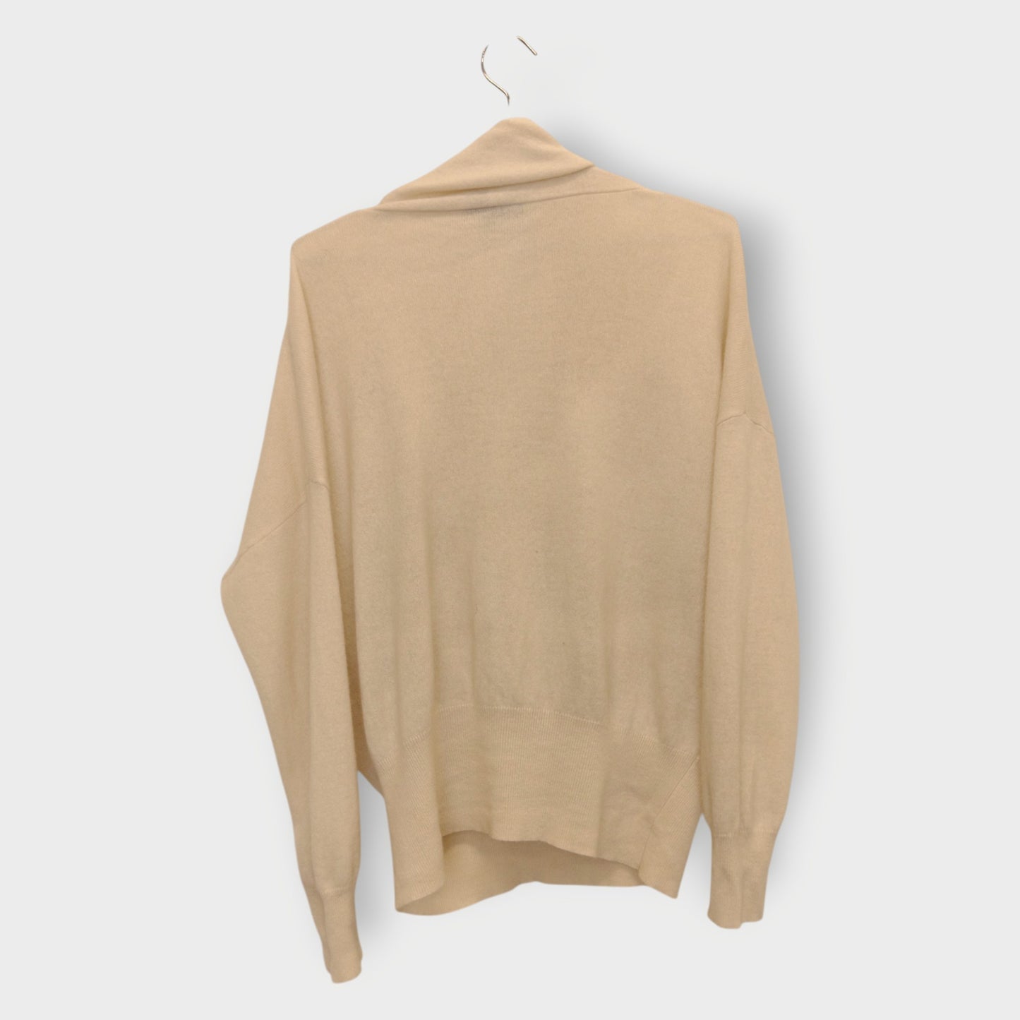 Cashmere V-Neck Knit