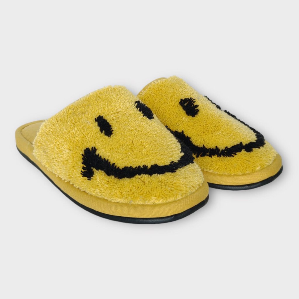 Second Lab Yellow Tuft Smiley Slippers
