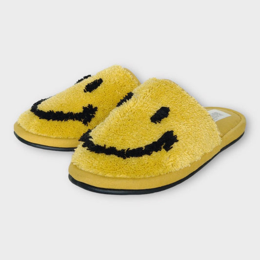 Second Lab Yellow Tuft Smiley Slippers